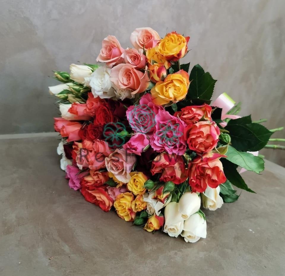 Букет цветов из: Розы в Табачный