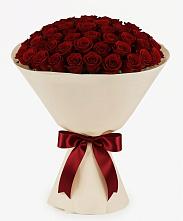 Букет 101 Бордовая роза Блэк Бакарра в Табачный