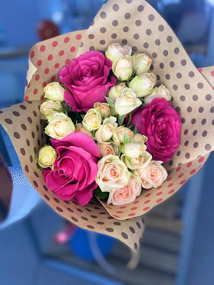 Букет цветов из: Розы в Табачный