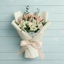 Букет цветов из:  Альстромерии в Табачный