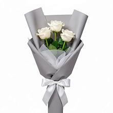 Букет 3 белые розы #REPLACE_PRED# Табачный