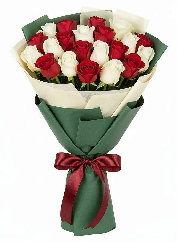 Букет Микс из красных и белых роз в Табачный