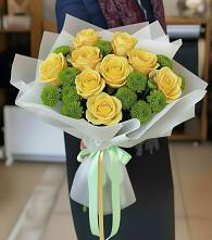 Букет цветов из:  Хризантемы и Розы в Табачный