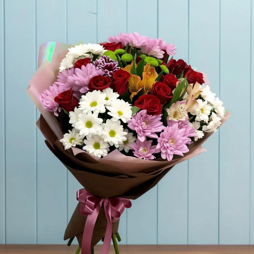 Букет цветов из: Розы, Хризантемы и Альстромерии в Табачный