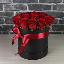 Цветочная композиция из Розы в шляпной коробке в Табачный