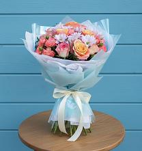Букет цветов из:  Хризантемы и Розы в Табачный