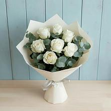 Букет Белые розы в Эвкалипте в Табачный