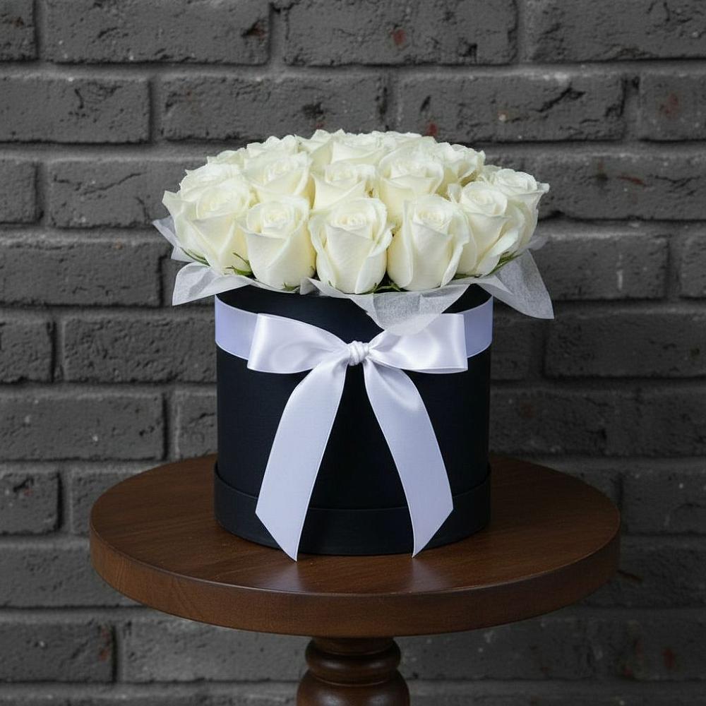 Цветочная композиция из Розы в шляпной коробке в Табачный