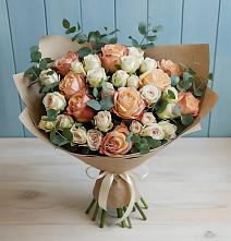 Букет цветов из:  Альстромерии и Розы в Табачный