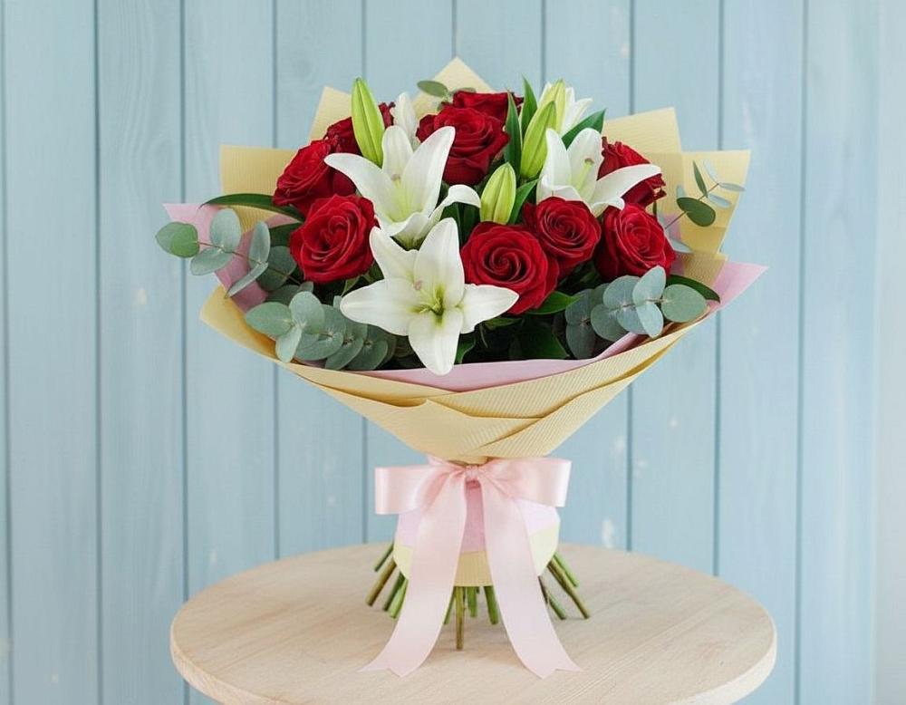 Букет цветов из: Лилии и Розы в Табачный