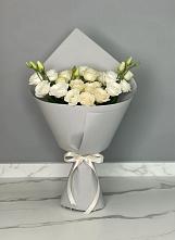 Букет цветов из:  Розы и Лизиантусы в Табачный